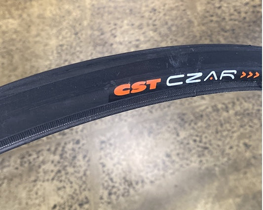 Tyre 700C x 23C  CST