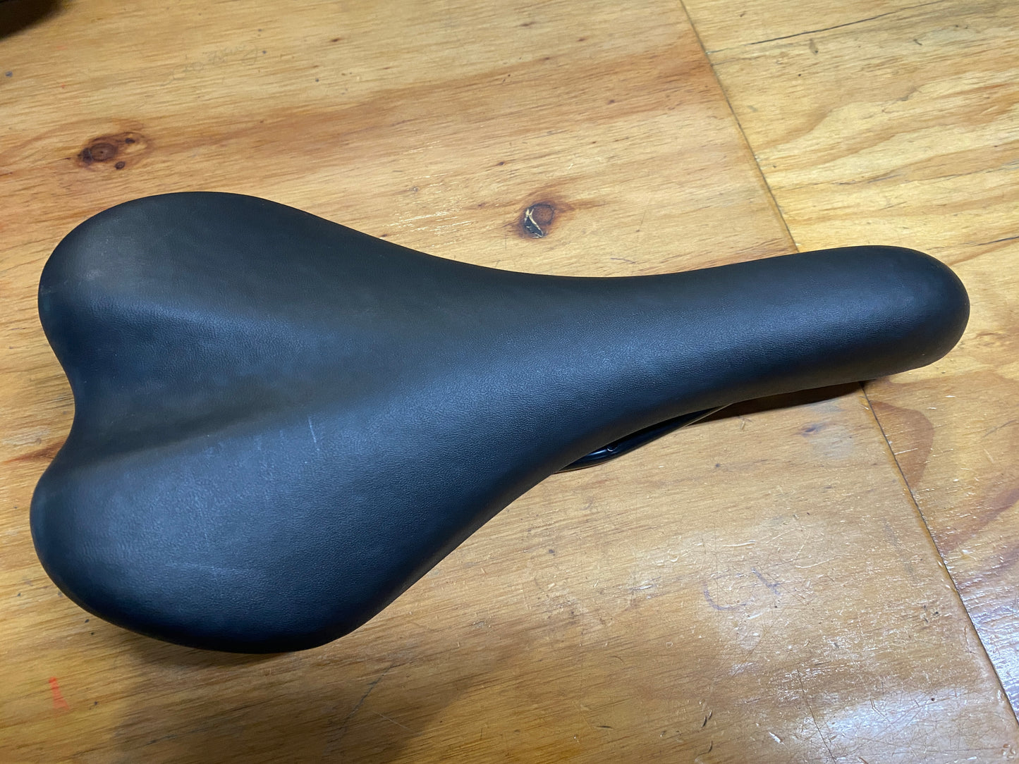 Road Saddle-Black