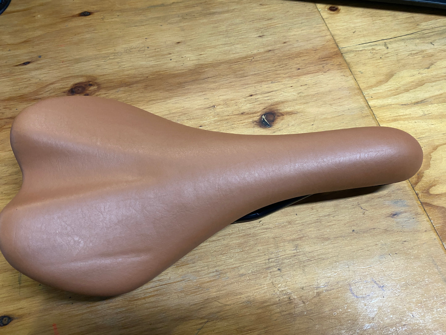 Road Saddle-Brown